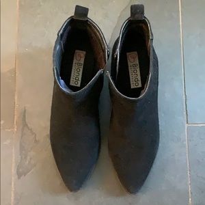 Blondo waterproof black suede Chelsea ankle boots